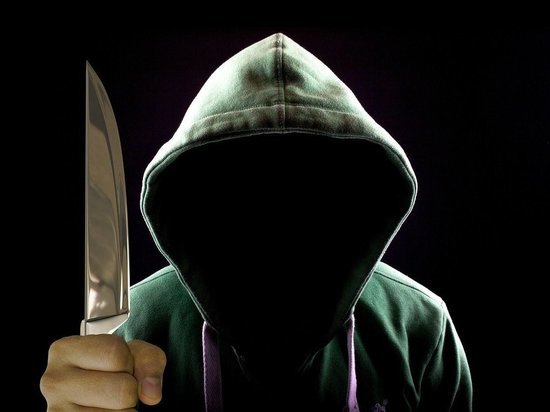 Ранее сидевший староосколец устроил поножовщину во время пьянки с бывшими заключенными