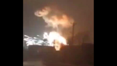 Пожар и взрывы на складе под Белгородом сняли на видео