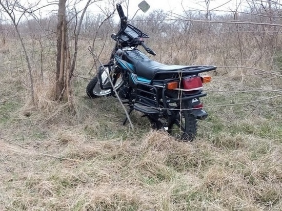 На Дону 17-летний мотоциклист пострадал, вылетев в кювет