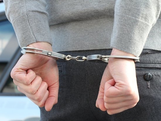 Житель Геленджика отправится в колонию за то, что ударил полицейского