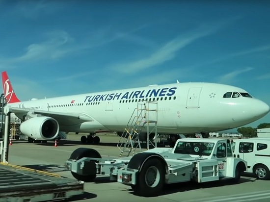 Туроператоры будут отправлять россиян в Анталью самолетами Turkish Airlines
