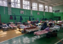 Беженцы из Мариуполя, Волновахи и других населенных пунктов, которые возвращаются под контроль ДНР, за каких-то пару недель стали частью военного донецкого быта