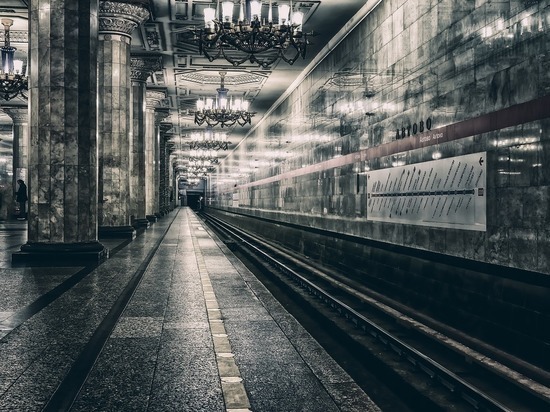 На станции «Боровицкая» московского метро попал под поезд пассажир