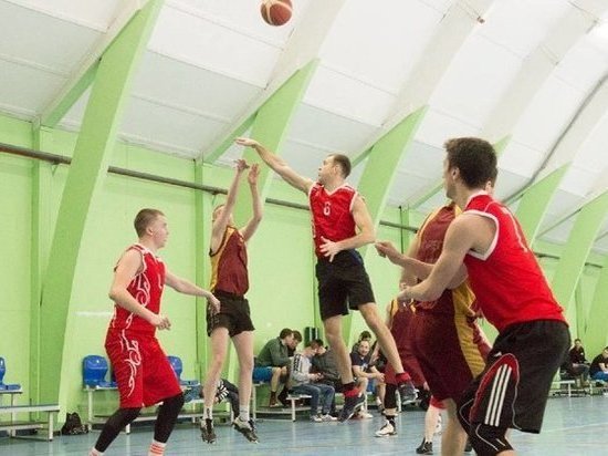 Спортсмены из Вельска стали победителями регионального турнира по баскетболу