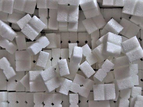 В России вдвое упал спрос на сахар