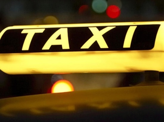 В Тверской области пьяный мужчина пытался убить таксиста