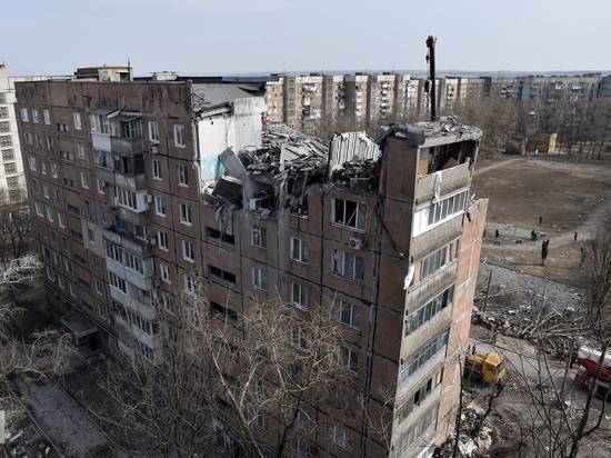 Все жители поврежденного снарядом дома в Донецке будут эвакуированы