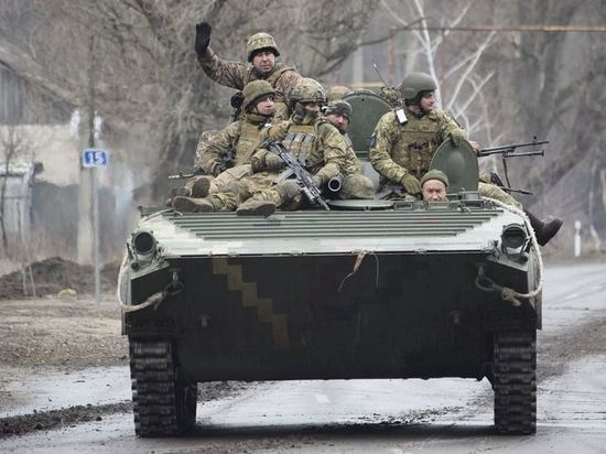 Эксперт рассказал о спонсировании американцами вооруженных сил Киева