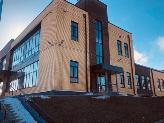 Новый дом культуры почти за 173 млн рублей в Пениках начали готовить к открытию