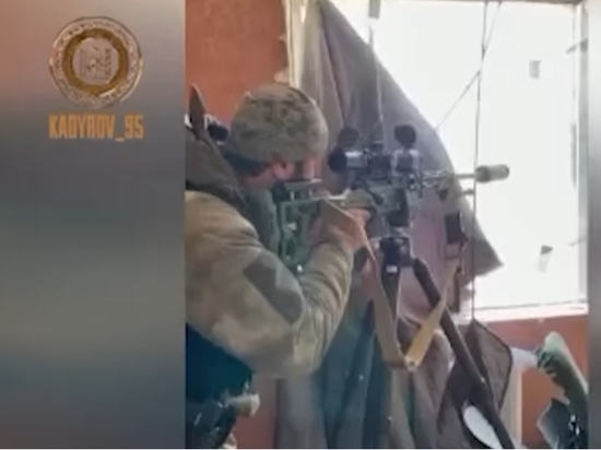 Кадыров показал работу чеченских снайперов на Украине