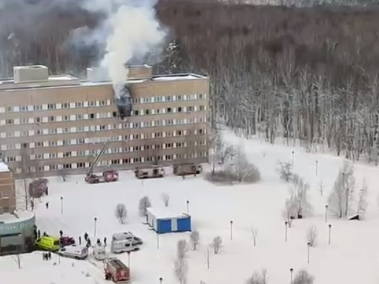 Пожар в Центральной клинической больнице РАН ликвидирован на 25 "квадратах"