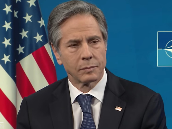 Блинкен: США работают со всеми странами для передачи оружия Украине