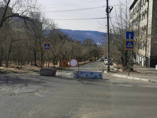 Часть улицы Горького перекрыли до 1 июля для ремонта дороги в Чите
