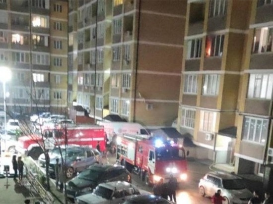 В Музыкальном микрорайоне Краснодара горела квартира
