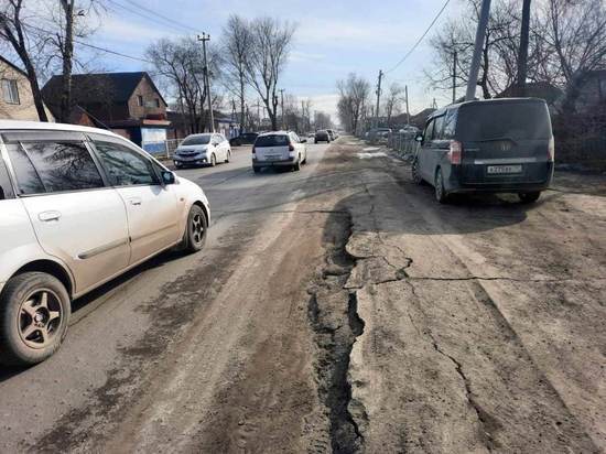 ГИБДД потребовала устранить дефекты дорожного покрытия в Кызыле