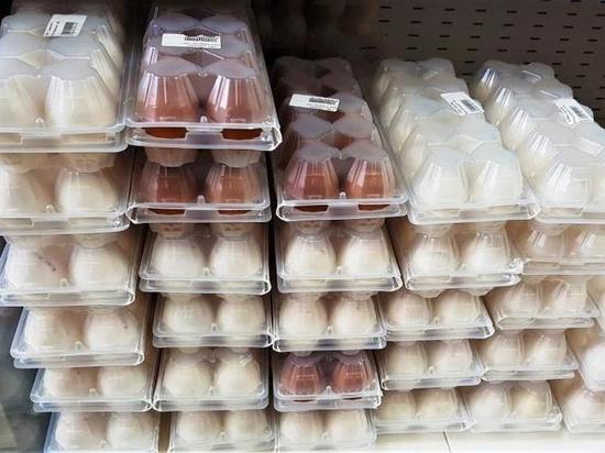 Пасха близко: дефицита яиц в магазинах Сахалинской области не будет