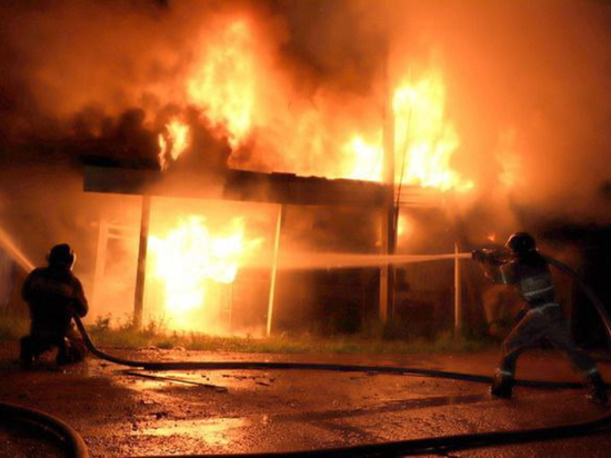 В Биробиджане горел второй шиномонтаж за год