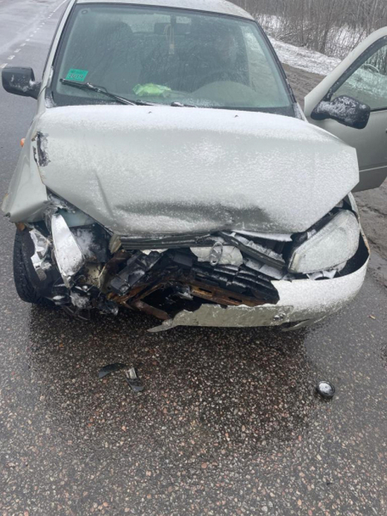 Под Воронежем в столкновении двух авто пострадала 16-летняя девушка