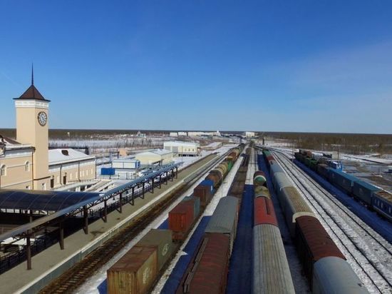 В Якутию до 15 апреля поступят около 400 вагонов с продовольствием