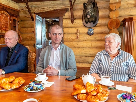 Знакомства Для Пенсионеров Желающих Жить В Деревне