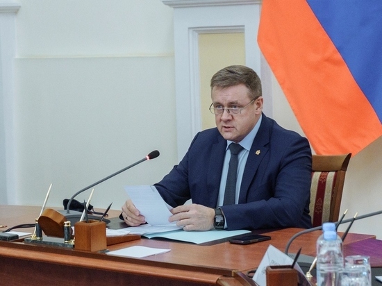 Любимов запретил увеличивать фонд оплаты труда рязанских чиновников