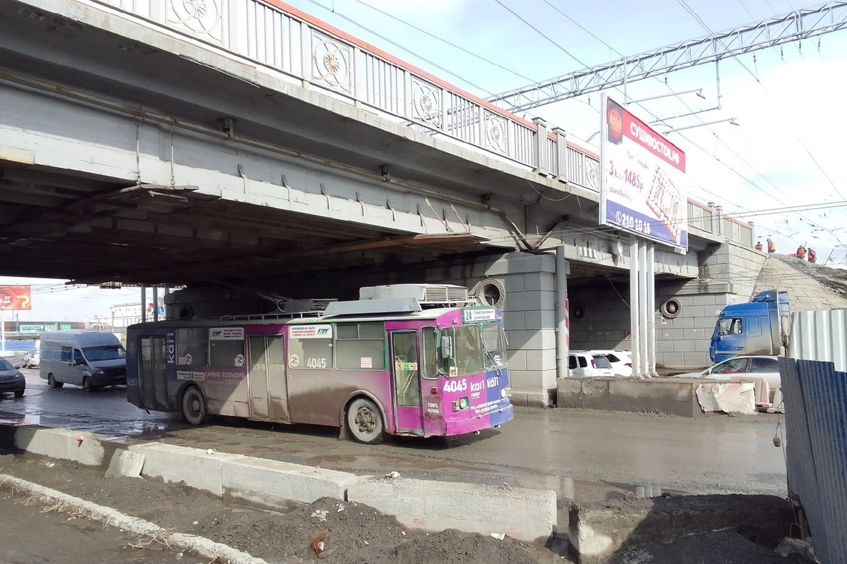 Транспорт новосибирск реальное время. Транспорт Новосибирск.