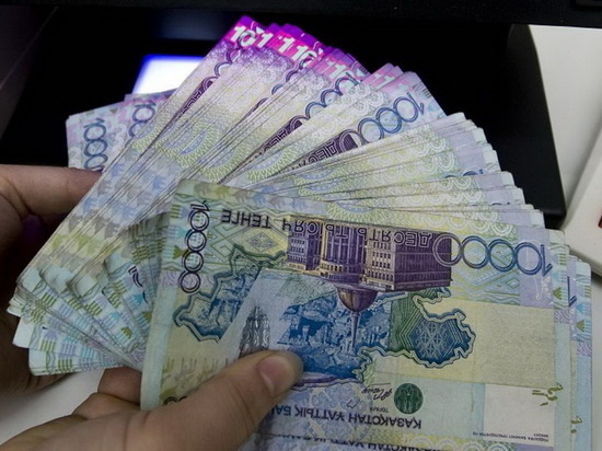 Казахстанский рынок наполняется качественными, фальшивыми банкнотами