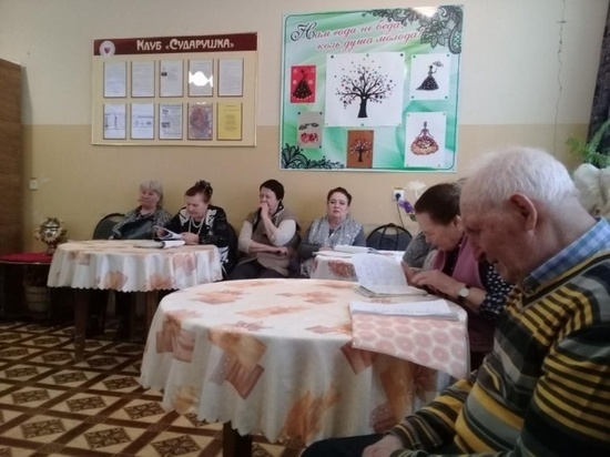 Пенсионерам в брянской Унече рассказали, как защититься от онлайн-мошенников