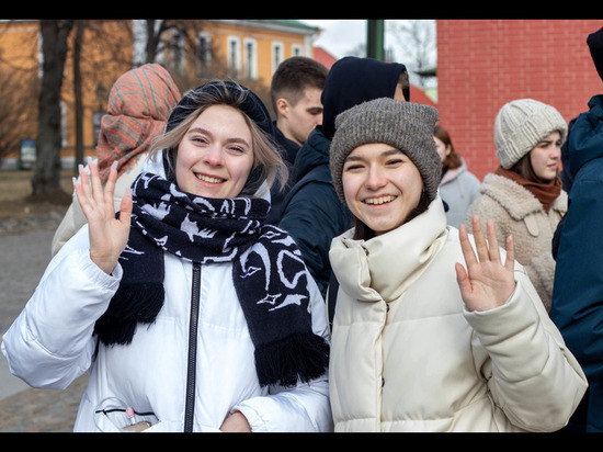 Глава региона отправил одаренных детей Ямала в Санкт-Петербург
