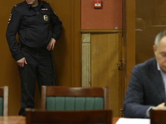 Женщина предстанет перед судом за попытку передать наркотики приятелю в СИЗО в Ленобласти