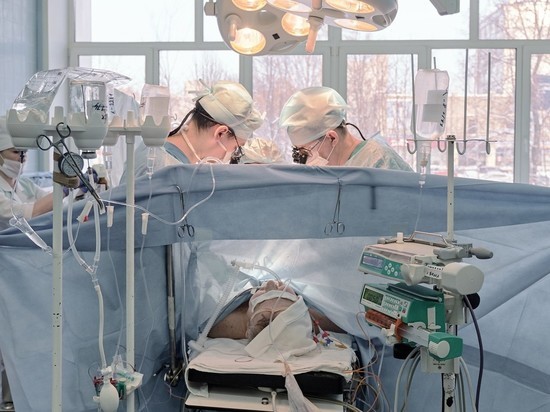 В Кирове врачи избавили мужчину от 14-сантиметровой опухоли на сердце