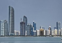 Агентство по охране окружающей среды Абу-Даби запретило использовать пластиковые пакеты на территории всего эмирата с 1 июня 2022 года