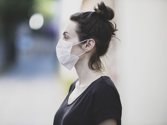 Более полусотни человек заболели ковидом в ЛНР за сутки