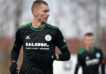 Двое российский футболистов, Максим Матвеев из «Динамо» (Ческе-Будеёвице) и Евгений Назаров из пражского «Богемианс 1905», были вынуждены расторгнуть свои контракты с командами из-за отказа в получении чешских рабочих виз