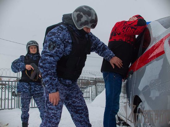 Пензенские росгвардейцы разняли драку в баре на Кирова