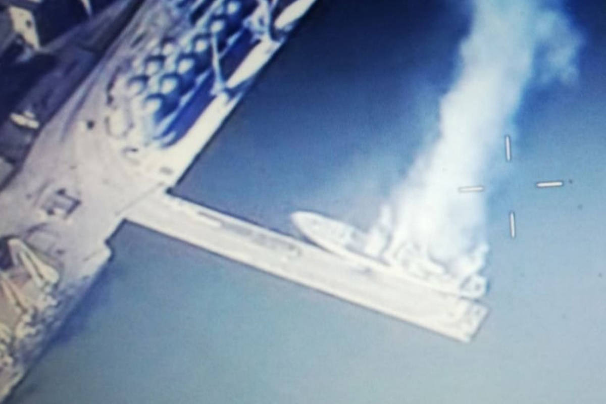 фрегат черноморского флота. в крыму подбили корабль. экипаж бдк орск. в крыму подбили корабль. зрк штиль-2.