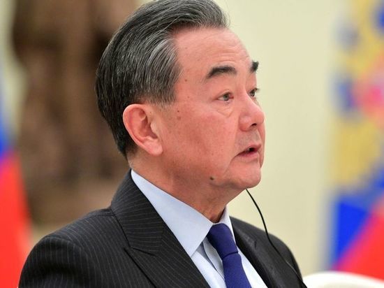Глава МИД Китая назвал причину конфликта на Украине
