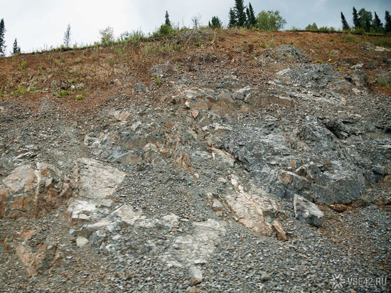 На кузбасской шахте «Талдинская - Западная -1» ведется разбор завалов