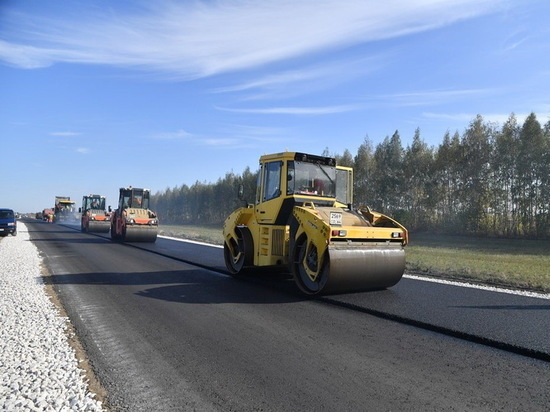 В Саратове начались ремонтные работы шоссе в рамках нацпроекта