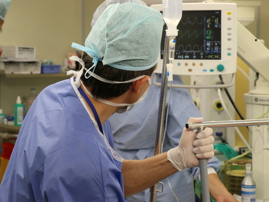 В петербургском Технопарке показали очки дополненной реальности для хирургов