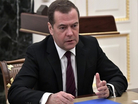 Медведев предрек разрушение мирового порядка из-за санкций