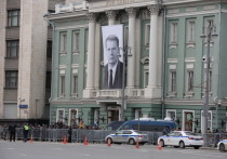 Церемония прощания с лидером ЛДПР Владимиром Жириновским в Доме Союзов оставила странное впечатление