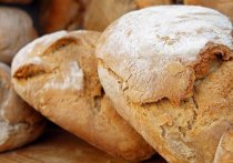 «Российская газета» пишет, что на прилавках некоторых магазинов появился хлеб с заниженным весом