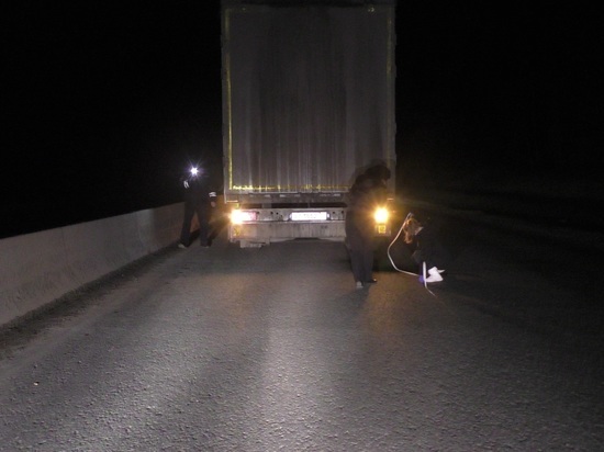 Фура насмерть сбила пешехода на автодороге Пермь – Екатеринбург