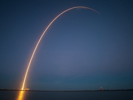 SpaceX отправила трех туристов на МКС