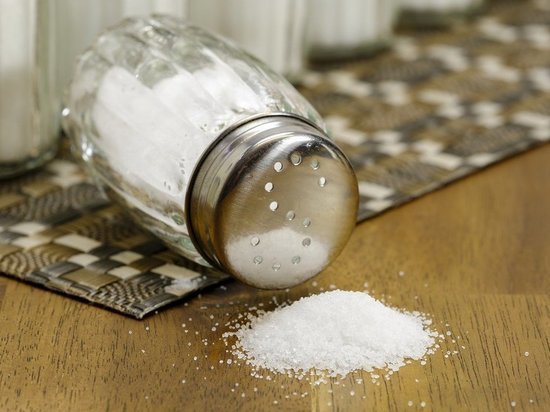 Каких болезней можно избежать, если отказаться от лишней соли