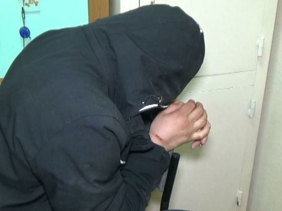В Хабаровске за нападение на пенсионера задержан рецидивист