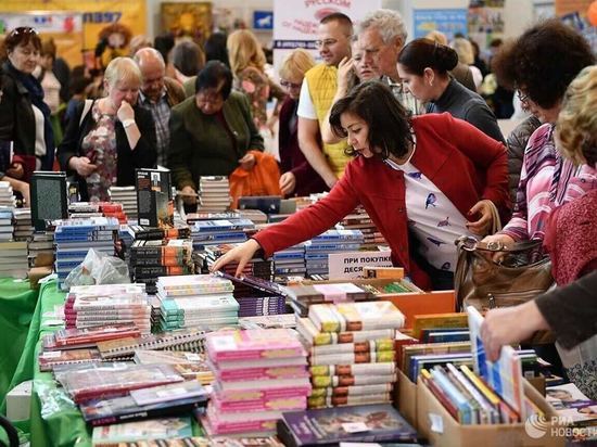 Сегодня - последний день работы книжной ярмарки в Иванове