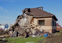 9 апреля Губернатор Белгородской области проверил как идет восстановление домов, поврежденных 24 февраля в день начала спецоперации