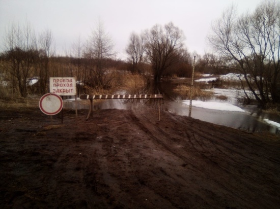 Из-за подъёма воды в Хупте подтопило низководный мост около Ряжска